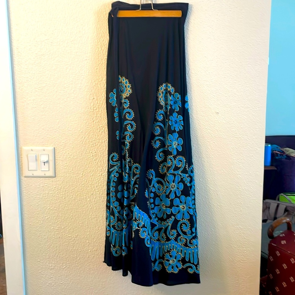 Wraparound skirt